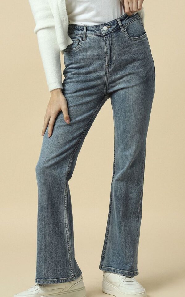 Woman Relaxed Fit Pure Cotton Heavy Fade Jeans